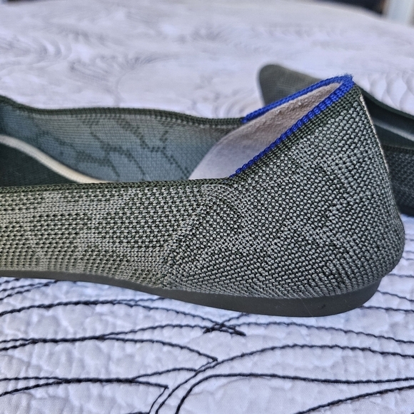 EUC Rothy's The Point Safari Green Giraffe Women’s Size 6.5 - Picture 11 of 16